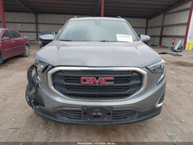 GMC Terrain Awd Sle Image 2